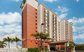 Holiday Inn Express & Suites Nearest Universal Orlando